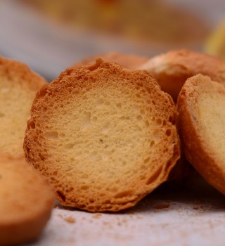 Round Rusk
