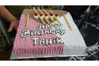 Fresh Cream Cake